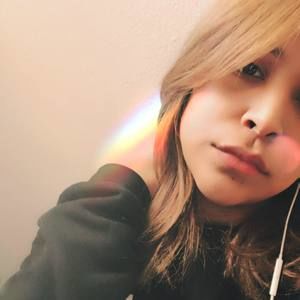 Meet your Posher, Angie